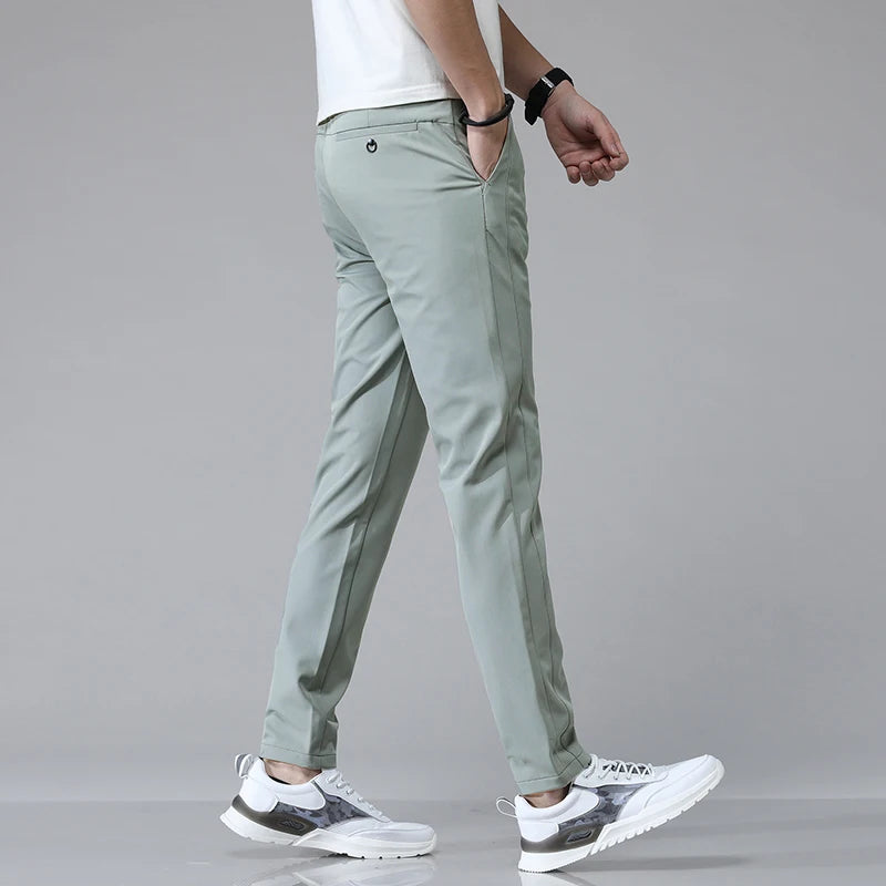 Ultra-Light Stretch Trousers – All-Day Comfort, Sharp Fit
